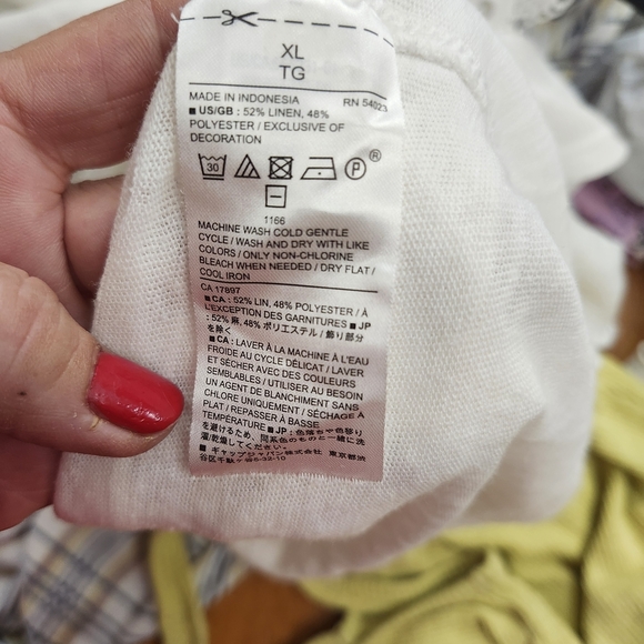 Banana Republic White Lace Accent Tank Top - Picture 5 of 5